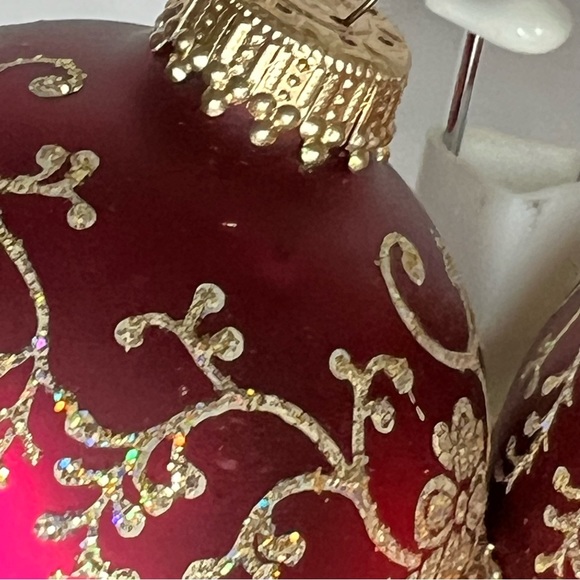 VTG Christmas by Krebs Burgundy Red Silver & Gold Ribbon Trimmed Glass Ornaments - Picture 3 of 8